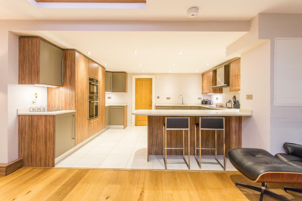 The Escalier Mews - Bright 3Bdr Home ลอนดอน ภายนอก รูปภาพ